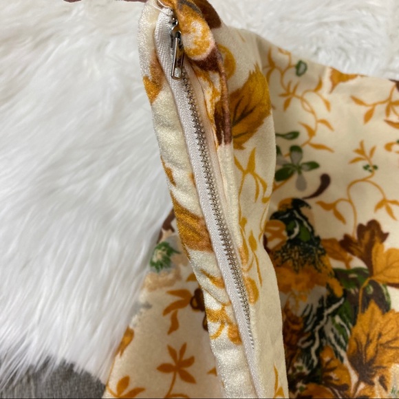 Vintage 70s Velveteen Pillow Cover - Picture 3 of 5